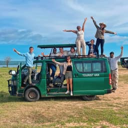 8 days Chimps, Gorillas and other widlife